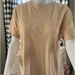 Peach T-shirt from Buckle